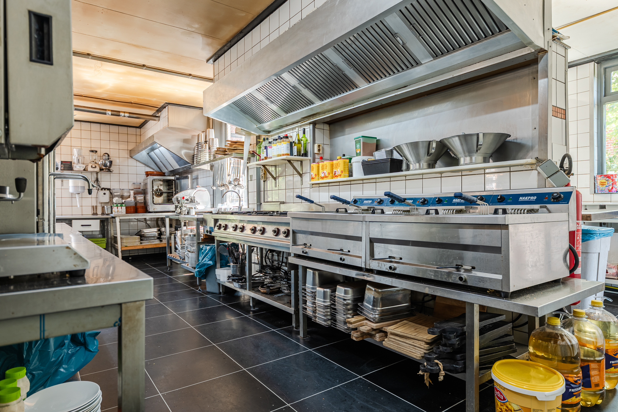20260803, Hoofdstraat 22, Kloosterburen, AW Horeca Makelaars (21 of 73)